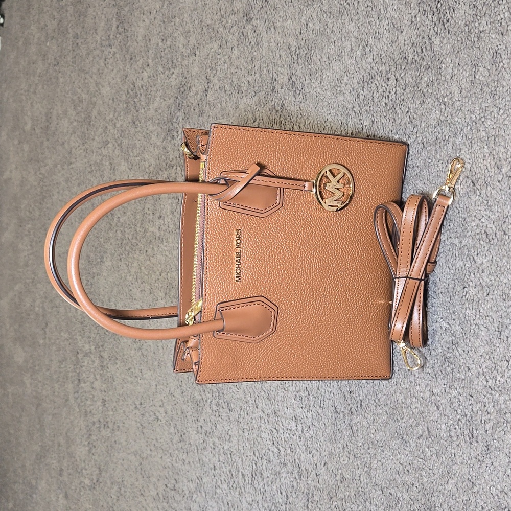MICHAEL KORS MERCER Medium Messenger Crossbody bag in Brown Leather